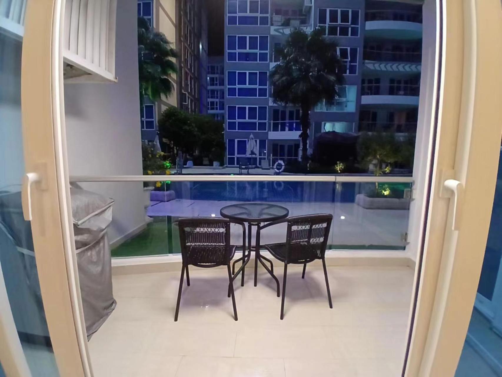 Grand Avenue Condo By Bormon Pattaya Exterior photo